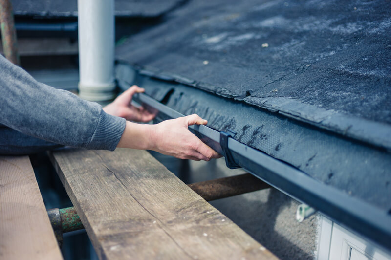 Gutter Cleaning Guildford Gu1 Surrey Gutter Cleaning Repairs 01932 500435